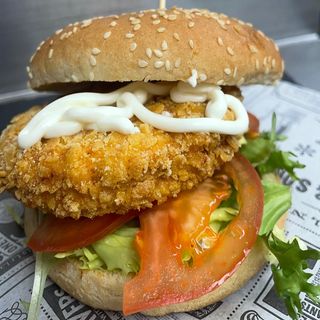 H-15 Hamburguesa de pollo crujiente