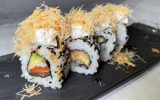 150.- Super Salmon Roll ( 4 Uds.)