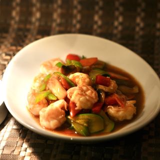 Gamberi con verdure miste