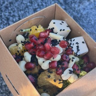 Салат з куркою 