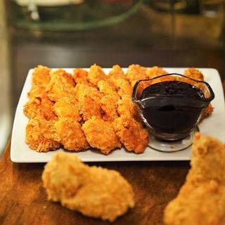 Кашкавалени хапки с корнфлейкс (200гр)