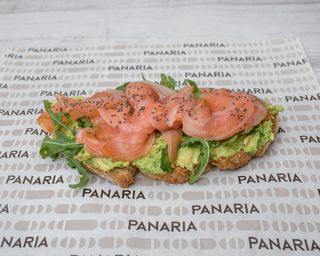 Salmón Y Aguacate
