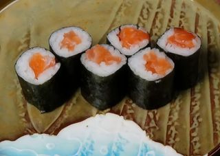 Maki De Salmón (6 Pzs.)