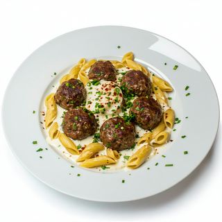 Krem Soslu Mmakarnali Kofte