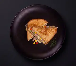 Tost Tuna joy