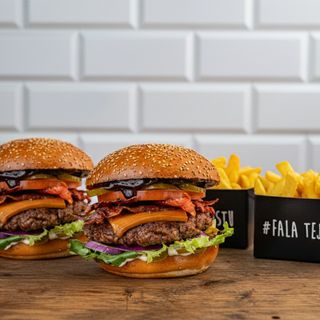 2x Burger Szefa + 2x małe frytki