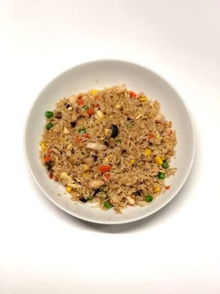 Arroz salteado estilo yanzhou con huevo 