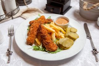 Pui crispy cu sos tartar