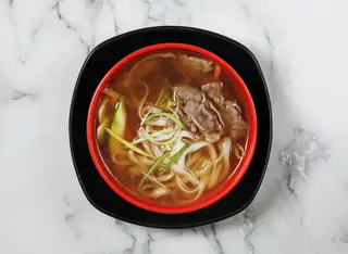 Noodle soup s junetinom