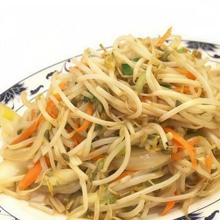 Pollo con brotes de soja