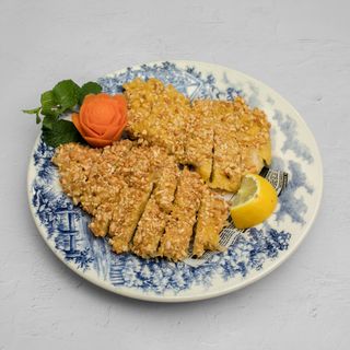 Pollo Empañado Almendrado