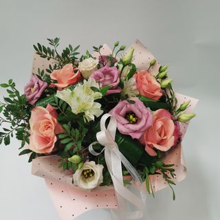 Bukiet kwiatowy "Pastelowe marzenia"