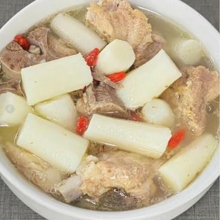 zuppa di patate bianche（山药排骨汤）