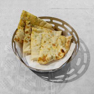 Aloo mix naan