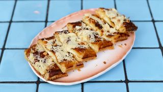 Meskhuri Khachapuri with Tenili