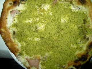 Pizza con pistacchio