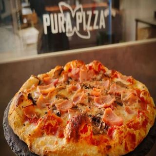 Pizza La Reina (Mediana)