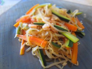 Semi di soia saltato con verdure sotto aceto