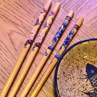 2 pares de palillos decorados y reutilizables