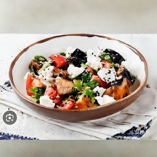 Салат из хрустящих баклажанов