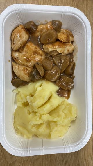 Пилешки късчета с манатарки и грейви сос (400г)