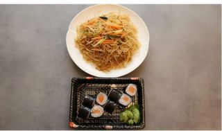 401 Acqua, spaghetti di riso e 8 hosomaki
