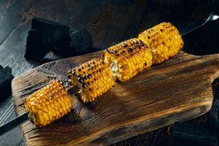 Кукурудза на мангалі 1шт