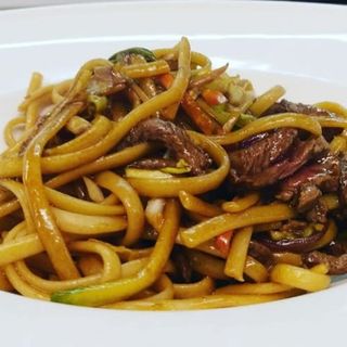 15 Tallarines con ternera
