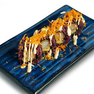 109.Uramaki De Arroz Negro Con Langostino Friyo Y Aguacate (8 Uds.)