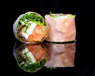 Roll bez Ryżu z łosośiem delivery