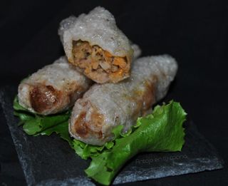 Rollitos vietnamitas fritos  6 UD