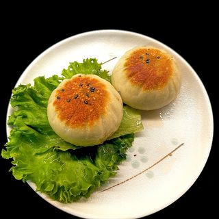 bao carne di maiale alla piastra/ 贴 猪肉包
