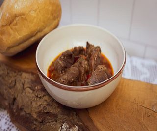 Carrilleras Al Vino Tinto (350g)