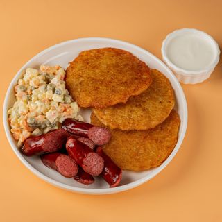 Деруни, олівʼє, ковбаски мисливські