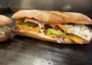 Bocadillo De Lomo Completo