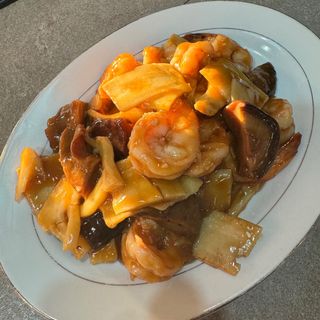 Langostinos Con Bambú Y Setas Chinas