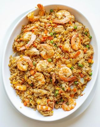 OREZ PRAJIT CU FRUCTE DE MARE/ SEAFOOD FRIED RICE -450g