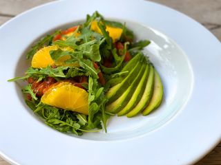 Салат з лососем і апельсин  (170г)