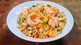 Рис воздушный с овощами и креветками