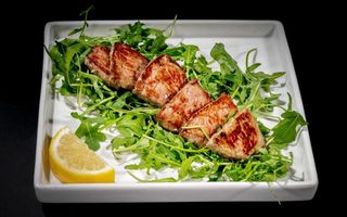 192 Tagliata di manzo con rucola