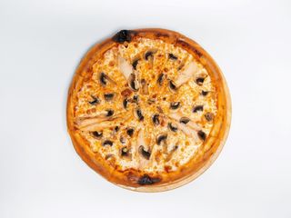 Пицца с курицей и грибами (33 см.)