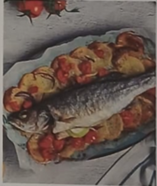 Spigola al forno con patate e pomodorini