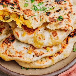 Aloo naan
