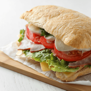 Bocadillo Vegetal Con Lomo