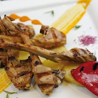 Chuletillas de Cordero Lechal a la Brasa