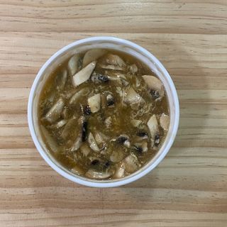 5. Sopa de pollo con champiñones 