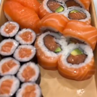 Combo sushi Nora 90  ( 18 unidad )