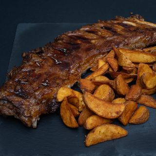 Costillar Entero A La Barbacoa