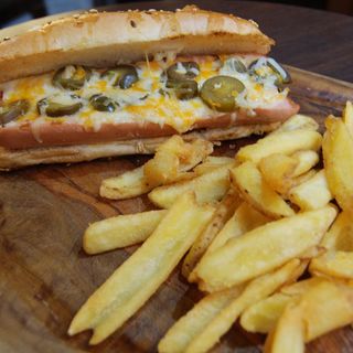 Jalapenos Cheese Dog + patate fritte