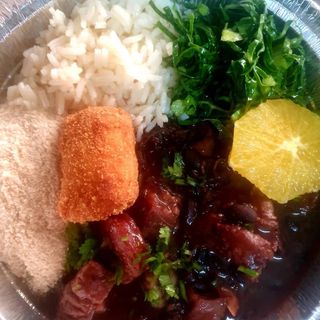 FEIJOADA A BRASILEIRA 